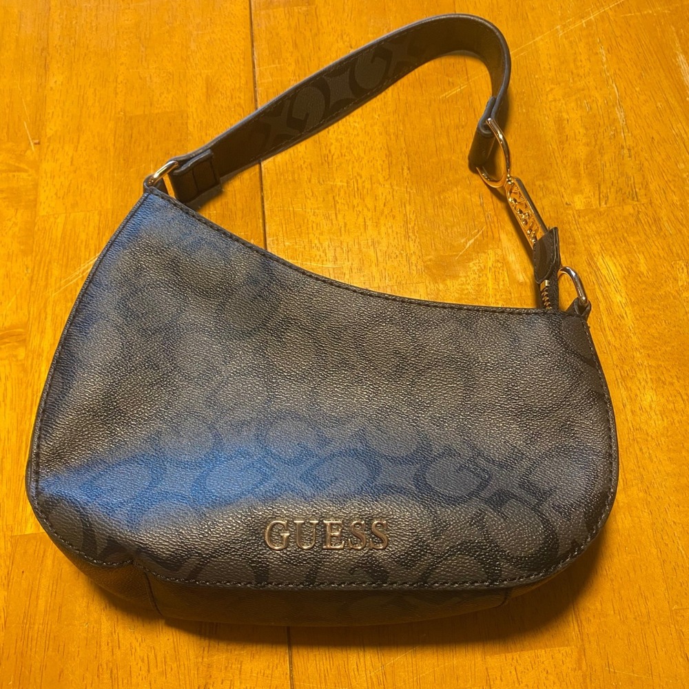 Guess Baguette Shoulder Bag Women Small Black Excellent Quattro G Logo Print